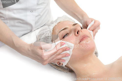 Image of facial mask wipe