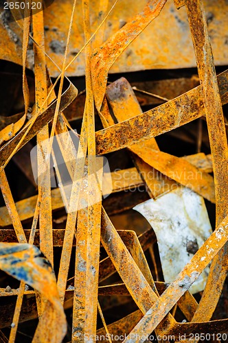 Image of heap of rusty metal-scrap