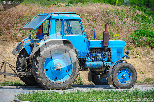 Image of old tractor