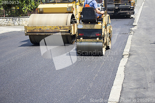 Image of Asphalting roads