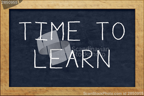 Image of chalkboard time to learn