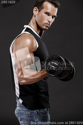 Image of Lifting weights