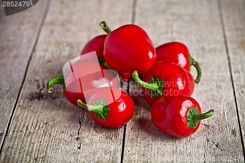 Image of red hot chilli peppers 