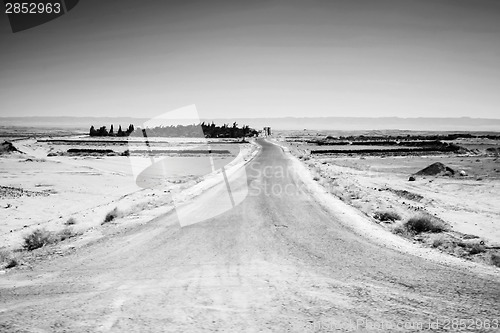 Image of Road in Sahara desert black and white