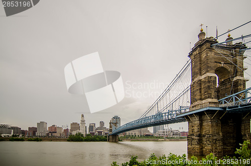 Image of Cincinnati skyline and historic John A. Roebling suspension brid