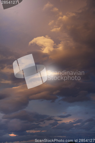 Image of Heavy Clouds