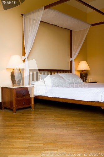 Image of Four poster bed

