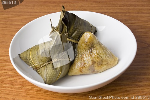 Image of Plate of rice dumplings

