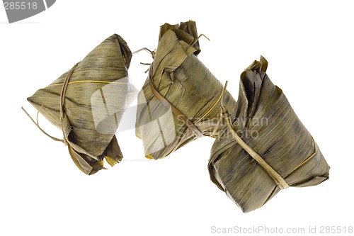 Image of 3 rice dumplings

