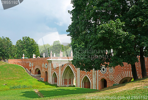 Image of Bridge of red brick decorated with white pattern