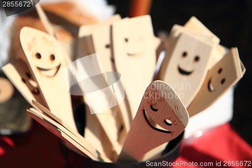 Image of sponns with smiles 