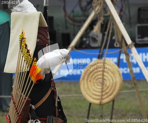 Image of Shuting by archery