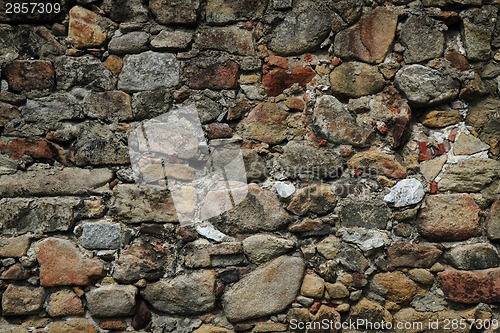 Image of stone wall 