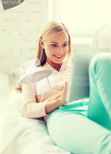 Image of woman with tablet pc