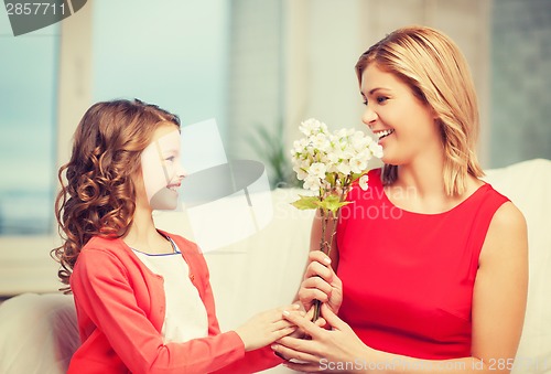 Image of mother and daughter