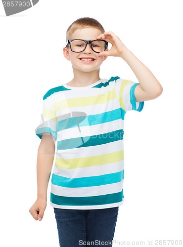 Image of smiling little boy in eyeglasses