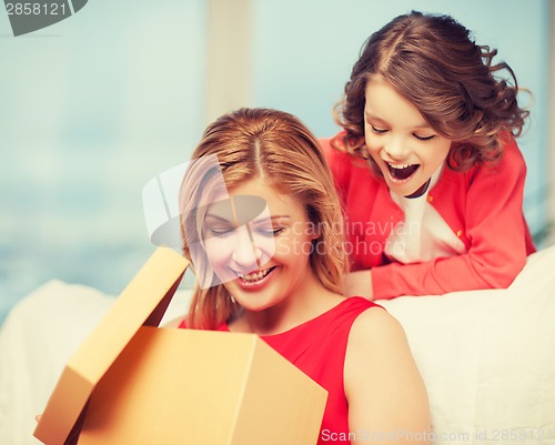 Image of mother and daughter