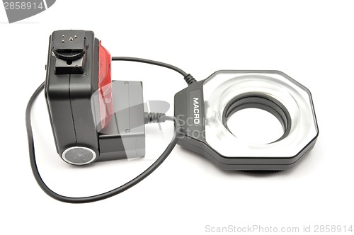 Image of Detailed but simple image of ring flash