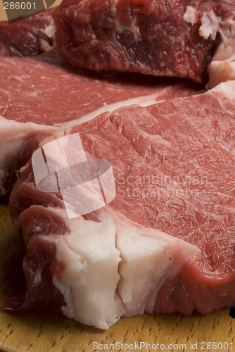 Image of  sliced beef loin shell steak of tailless bone