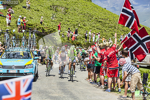 Image of The Peloton in Pyrenees Mountains