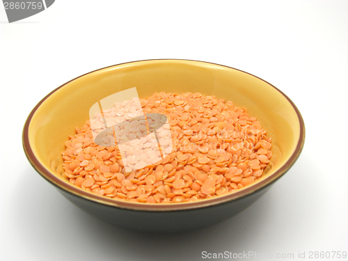 Image of Red lentils  in a bowl of ceramic