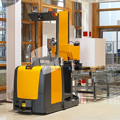 Image of Automated forklift