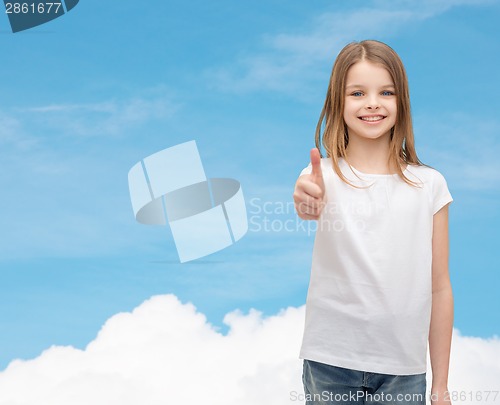 Image of girl in blank white t-shirt showing thumbs up