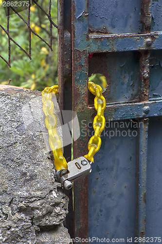 Image of Iron gates locked chain 