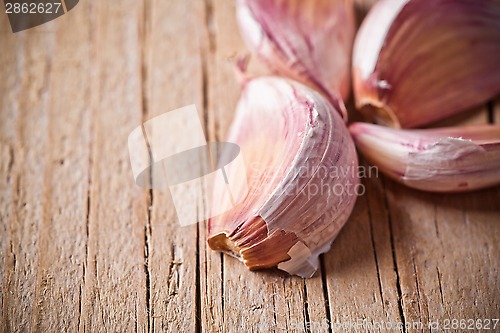 Image of  cloves of garlic 