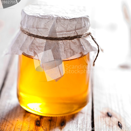 Image of full honey pot 