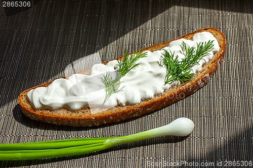 Image of sour cream dill bread