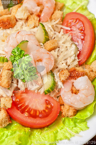 Image of salad with shrimp