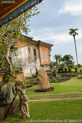 Image of Ornate column in formal Balinese garden