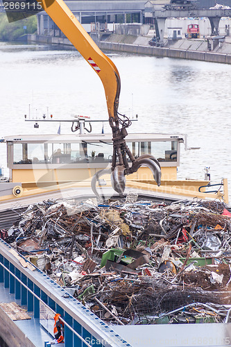 Image of Barge being loaded or offloaded