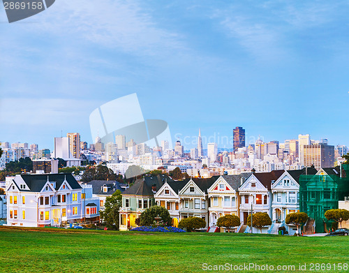 Image of San Francisco cityscape as seen from Alamo square park