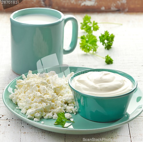 Image of fresh dairy products 