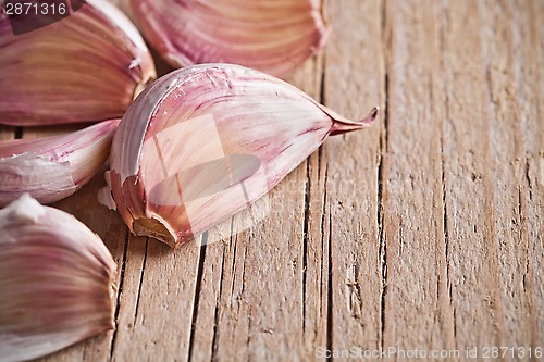 Image of  cloves of garlic 