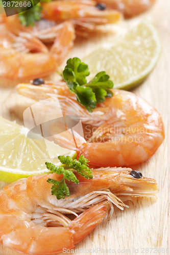 Image of Shrimps with parsley and lemon 