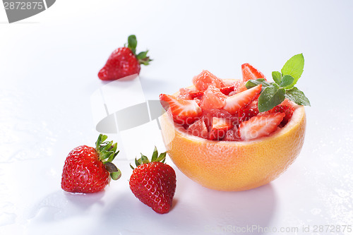 Image of Fruit salad with strawberry and grapefruit