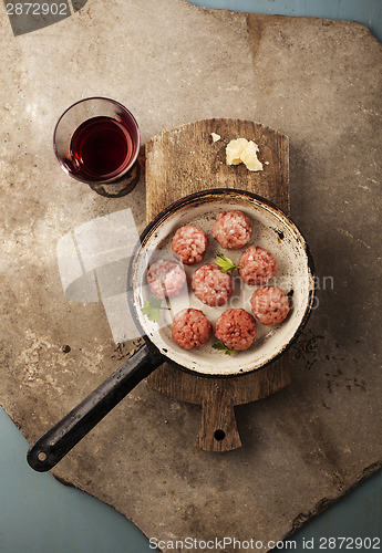 Image of Meatballs cooking