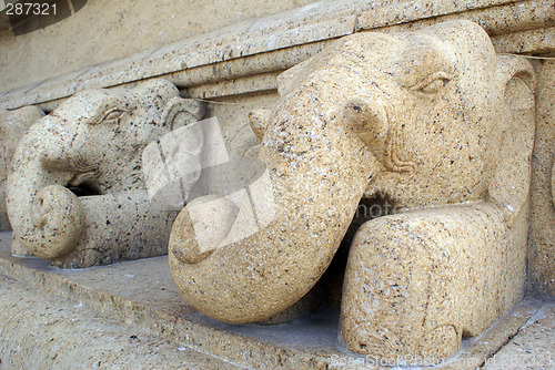 Image of Marble elephants