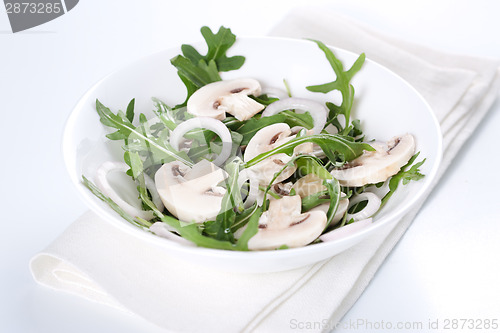 Image of Salad with rucola and mushrooms