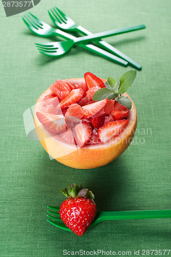 Image of Fruit salad with strawberry and grapefruit