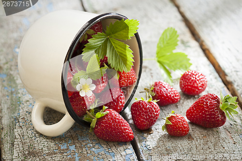 Image of Strawberries in cup