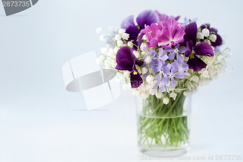 Image of Spring flowers in vase