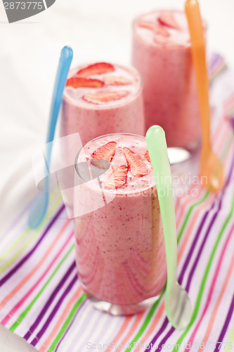 Image of Yoghurt with strawberries