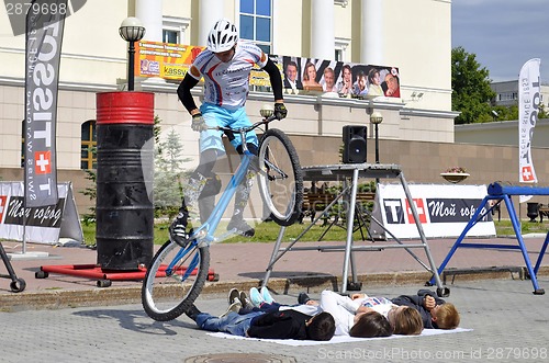 Image of Mikhail Sukhanov ? the champion of Russia on a cycle trial, acts