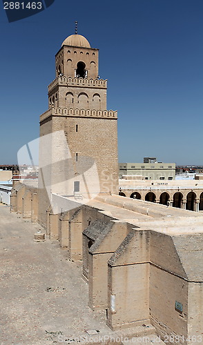 Image of minaret Arab mosque 