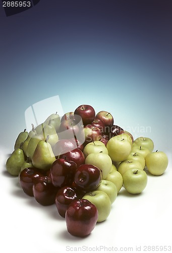 Image of Pile of apples and pears