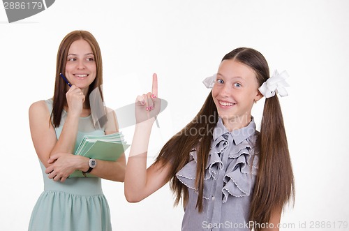 Image of Trainee happily talks about new ideas